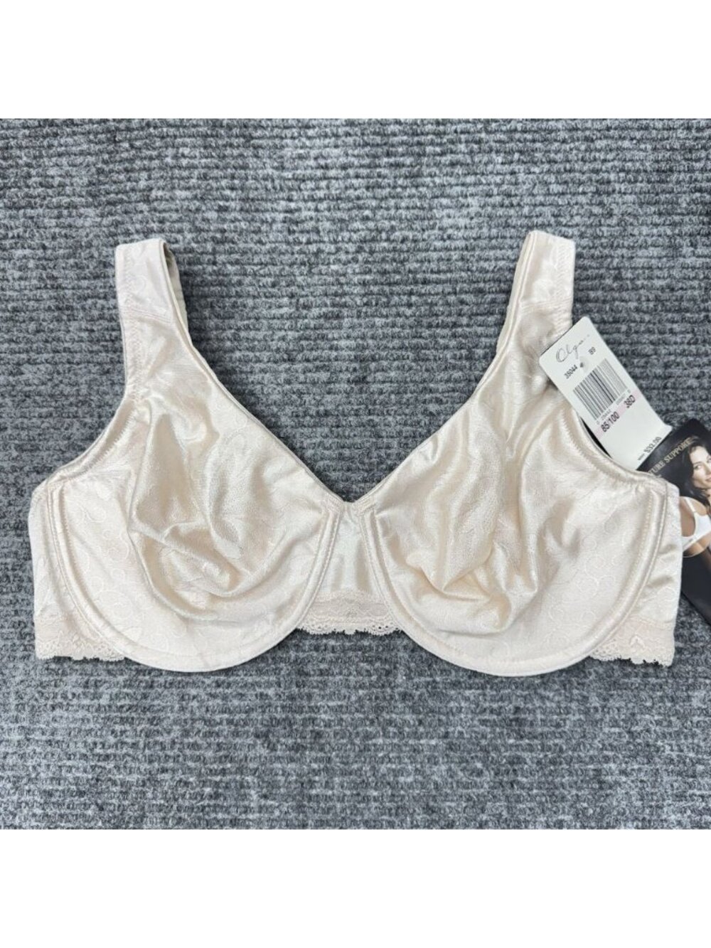 Olga Bra 38D Signature Support Satin Lace Seamless Underwire Beige 35044 Vintage